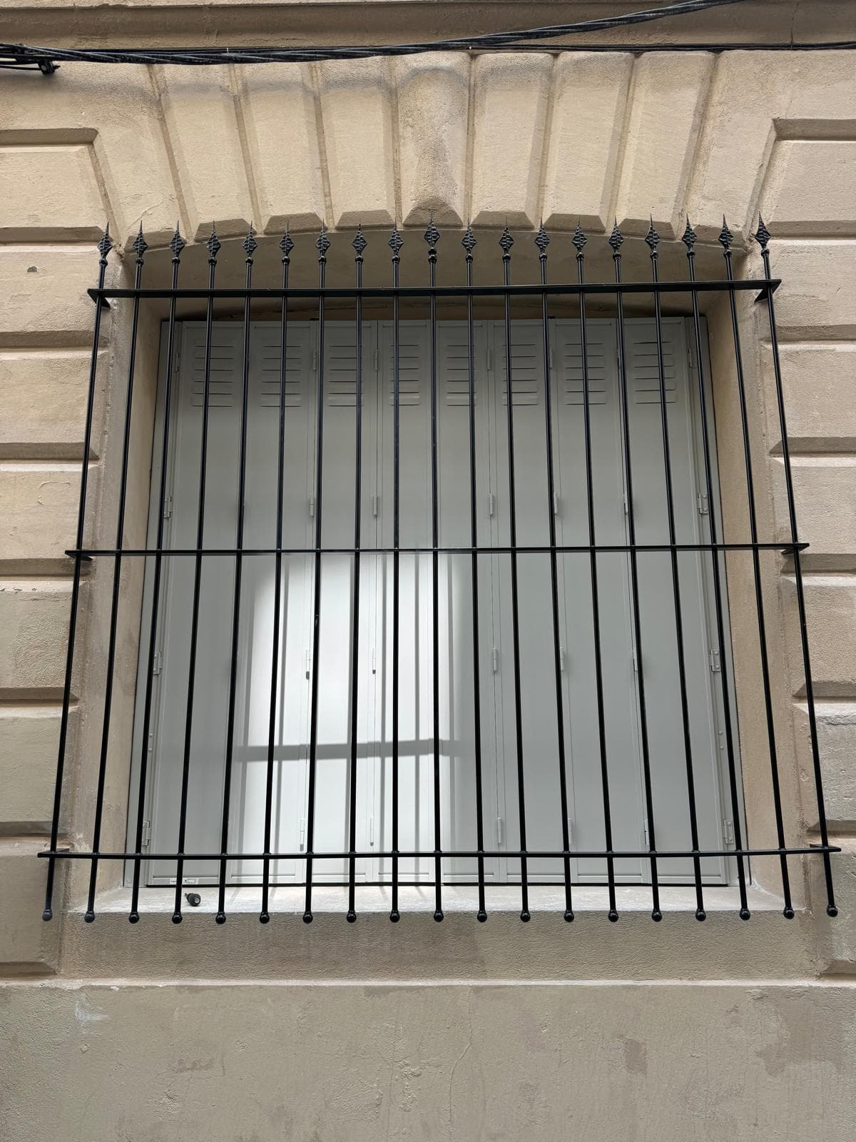 VOLET PERSIENNES EN FER